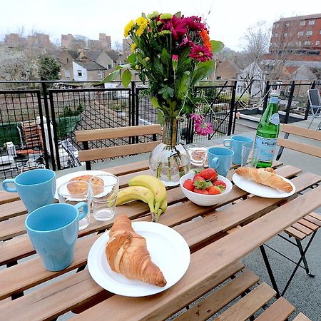 شقة 2 Bed Terraced Flat Piccadilly Line لندن المظهر الخارجي الصورة