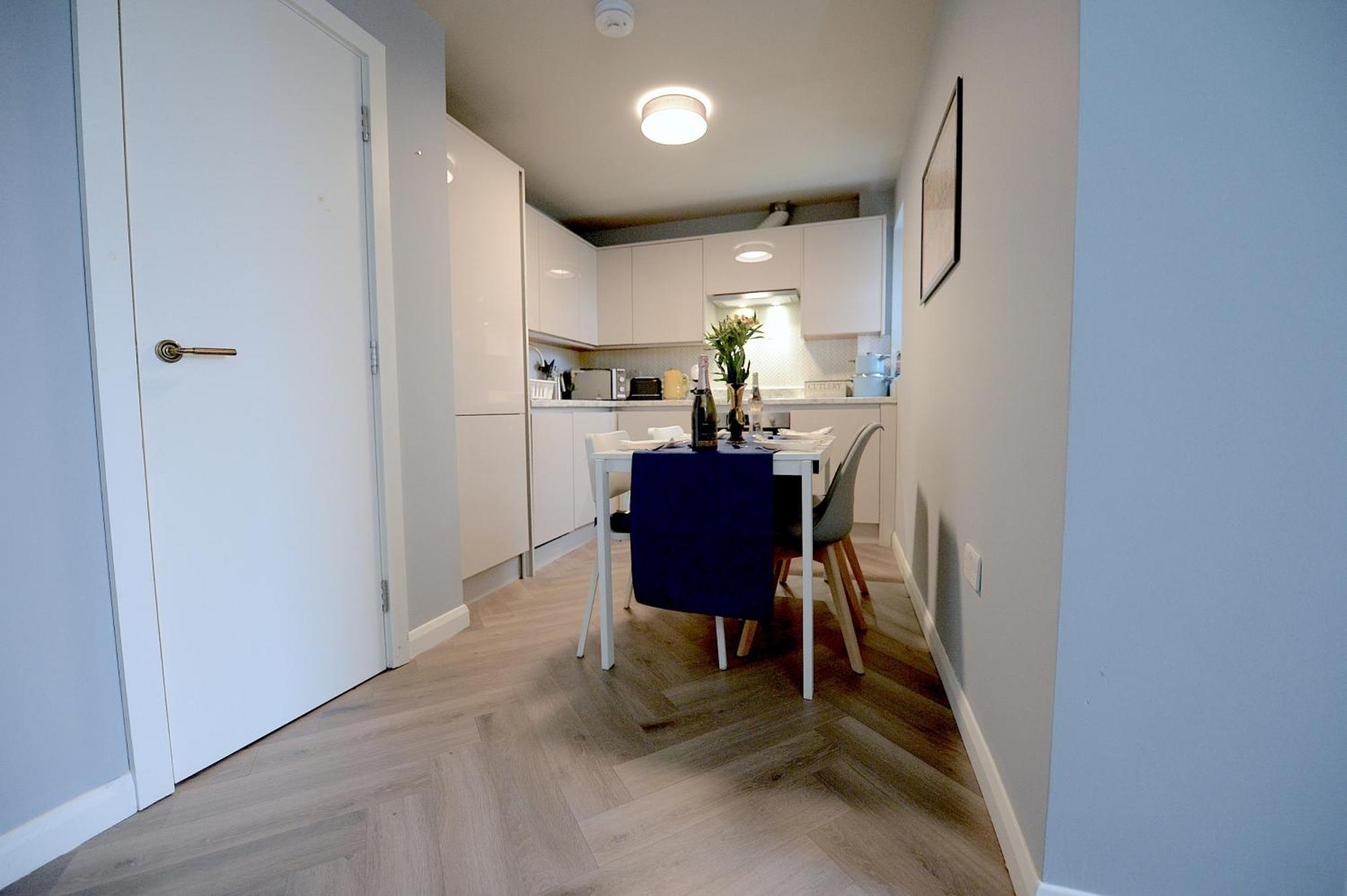 شقة 2 Bed Terraced Flat Piccadilly Line لندن المظهر الخارجي الصورة