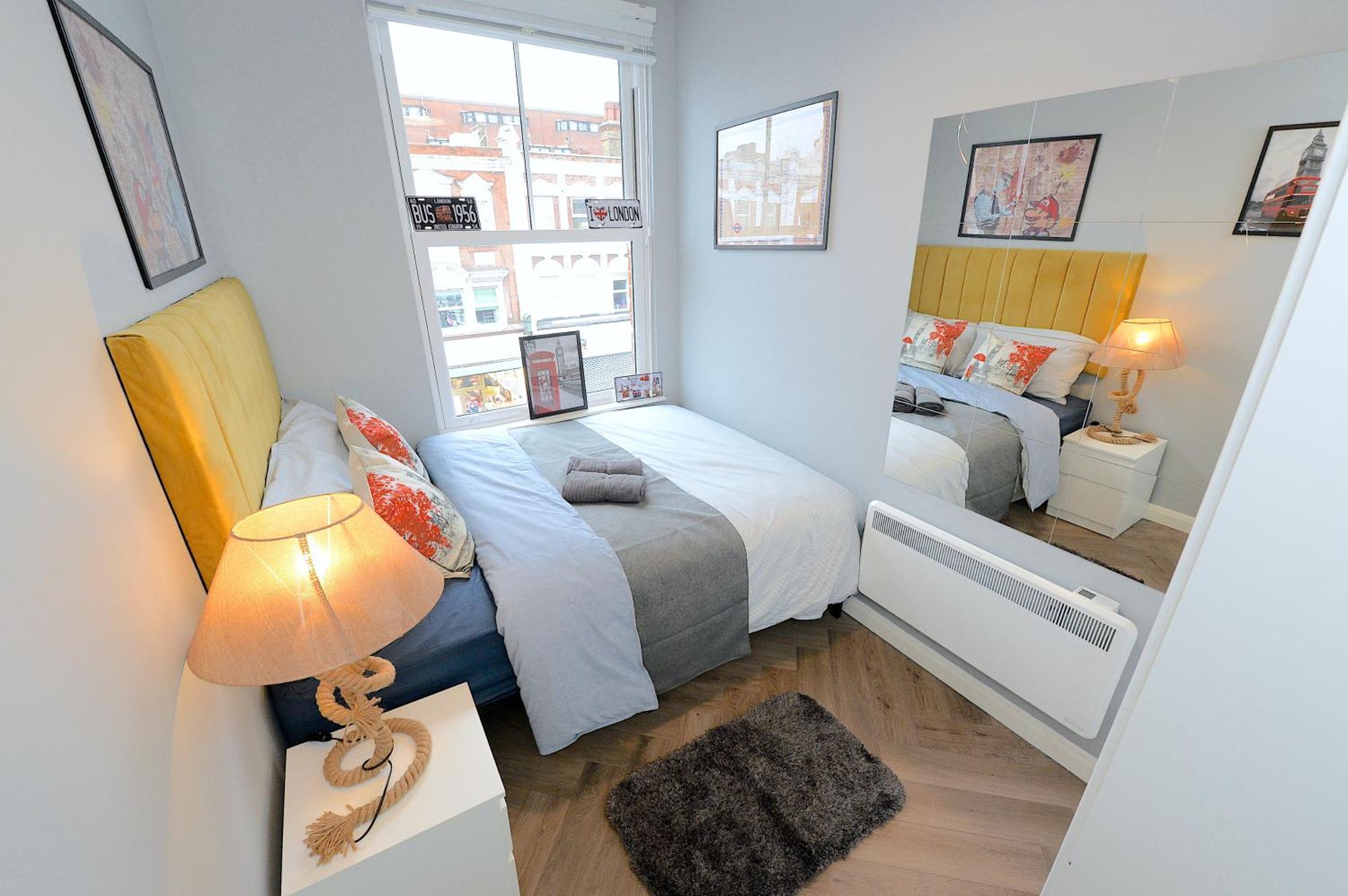 شقة 2 Bed Terraced Flat Piccadilly Line لندن المظهر الخارجي الصورة